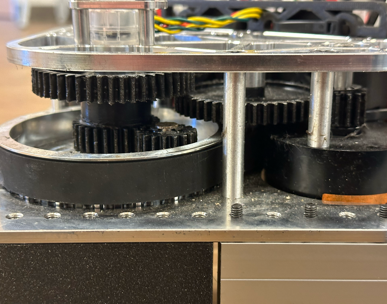 Internal coaxial swerve gearbox